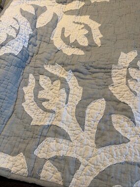 Pottery Barn Ohana Quilted Appliqué Standard Sham 20” x 26”
